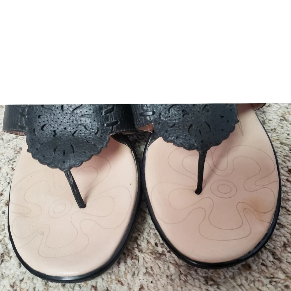 Sofft Sandals Black Womens 9.5 Heeled Thong Comfort Casual Leather Slide Sandal